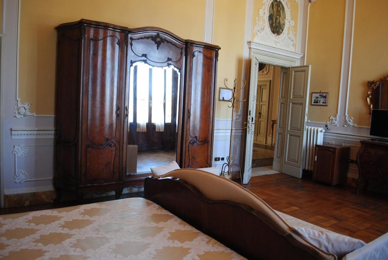 Villa Tina Hotel Виареджо Экстерьер фото